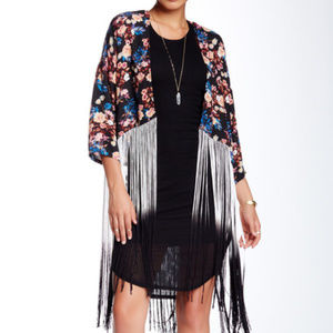 Sale! Romeo & Juliet Couture Kimono Shawl Poncho M
